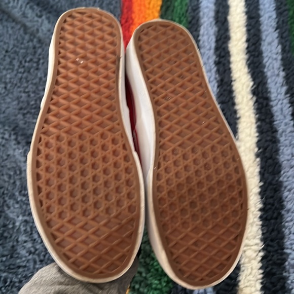 Women’s red vans - Picture 2 of 3
